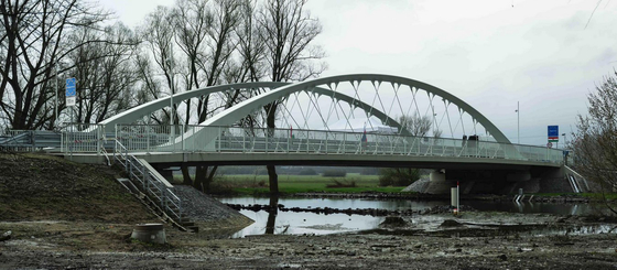 Hárommilliárdból építettek újabb hidat Magyarország és Szlovákia közé