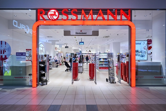 A Lidl után a Rossmann is karácsonyi boltzárat jelentett be