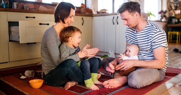 Családi adókedvezmény: kinek, mikor jár? Példákkal