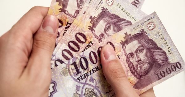 Osztalékfizetés több tagnak: lehet-e eltérő mértékben és időben?