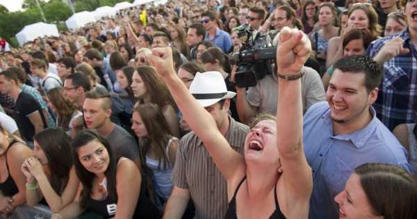 Kamerafelvétel rendezvényeken? A csókkamerás botrány adatvédelmi tanulságai