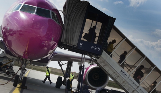 Wizz Air-elnök az extraprofitadóról: Azért emelünk árat, hogy kifizessük