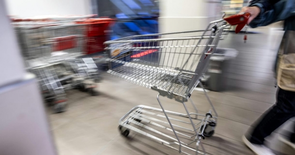 Négy hónapja nem voltak ilyen derűsek a magyar fogyasztók