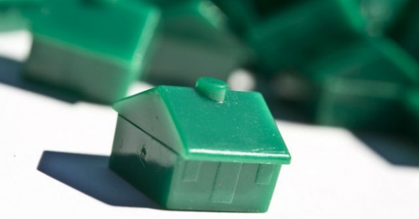 Kell-e adózni az örökség, vagy az ingatlanvagyon értékesítése után?