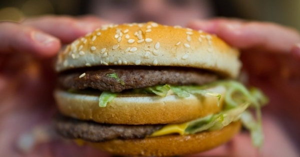 Több klasszikus burgere ízét is megváltoztatja a McDonald