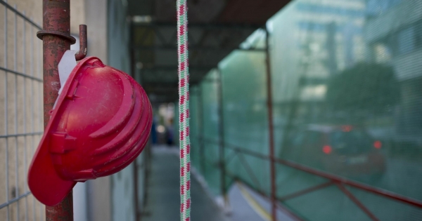 A munkavédelmi bírságokra vonatkozó új szabályok: szorzók, csökkentési és növelési lehetőségek, nyitott kérdések