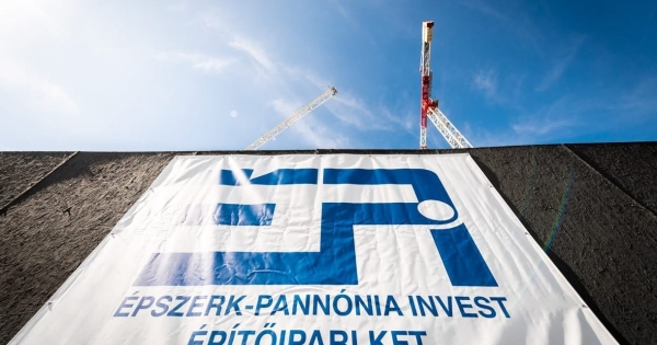 Megint bekebeleztek az építőiparban egy régi motorost a NER nagyágyúi