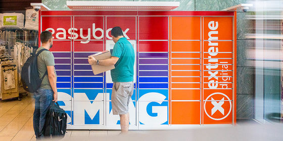 Rohamtempóban nő a csomagautomaták száma, mégis gyakoriak a fennakadások