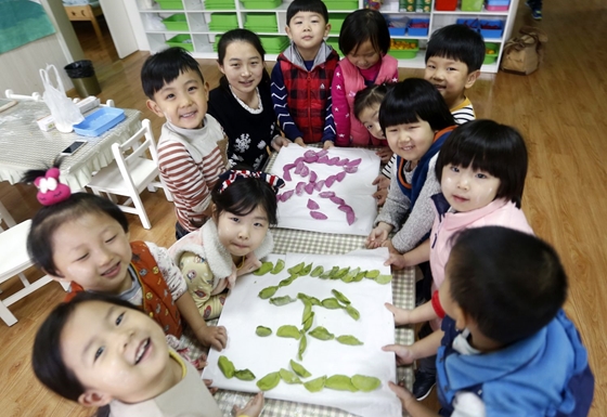 Annyira kevés gyerek születik Kínában, hogy a Nestlé bezárja egyik babatápot gyártó üzemét