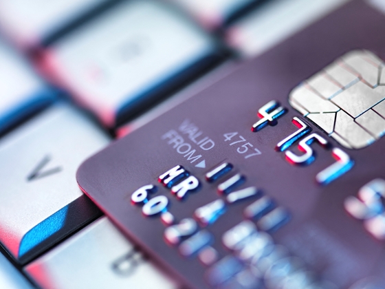 Magára hagyja az állam azt, aki netes csalás áldozataként futna a pénze után