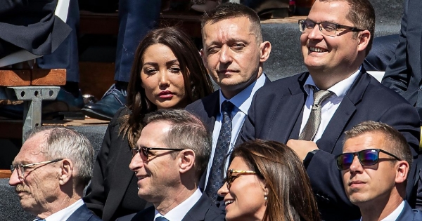 Besült milliárdok: Rogán Barbara apjának korábbi cégét meg akarták szüntetni, aztán az isten háta mögé rekkentették