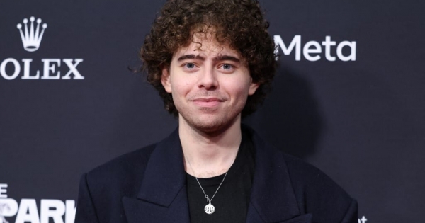 Magyar Péter győzelmét várja a 27 éves zseni platformja, amely Trump elnökségét és Biden visszalépését is megjósolta