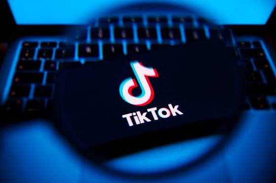 Fellebbez a TikTok a kényszerértékesítésére felszólító amerikai törvény ellen