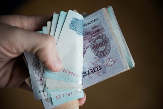 Jövőre szinte biztosan 10-15 százalék között nőnek majd a keresetek