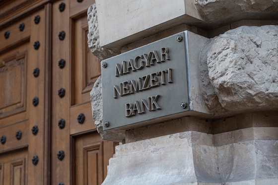 Zálogházaknál talált hiányosságokat az MNB – 55 milliónyi bírságot fizethetnek