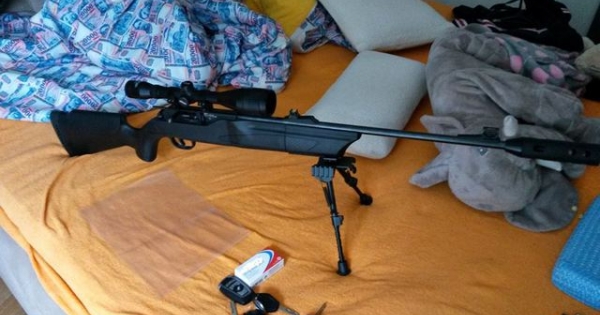 Nem mindennapi takaróhuzattal alszik egy bűnszervezet vezetője