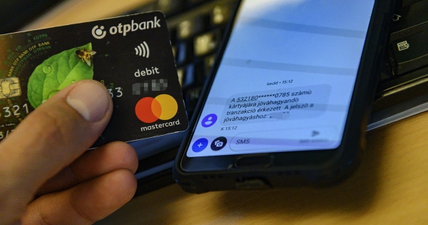 Bankkártyás fizetés: döntött a kormány, 15 ezer forintig nem kell PIN kód