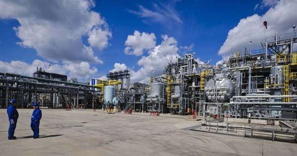 Kartellező cégeket perel be a Mol