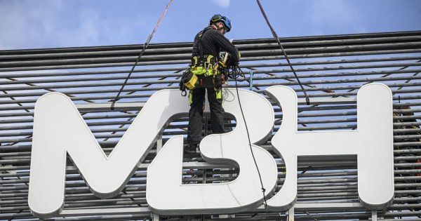 Mészáros Lőrinc bankja fél év alatt több mint 111 milliárd forintos adózás előtti nyereséget termelt