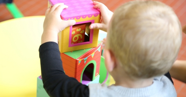 Munka kisgyermekkel: ezek a főbb tb- és munkajogi szabályok