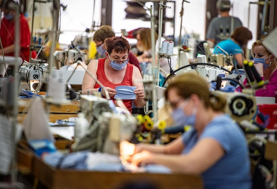 Késik a bérek kifizetésével Szombathely egyik legrégebbi ruhagyára