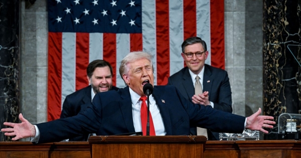 Trump körei gazdagodhattak meg az elnök piaci felfordulásokat okozó döntésein