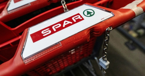 20 milliárd forintot tol bele a magyar SPAR-ba az anyacég, hogy kisegítse a bajból