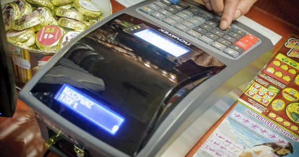 Kötelező-e a pénztárgép idénygyümölcs-árusításnál?