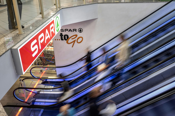 395 ezer bruttó lesz 2025-ben a sparos eladók alapbére