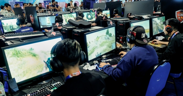 Hatalmas üzlet az e-sport, de vannak trükkök a szerződésekben