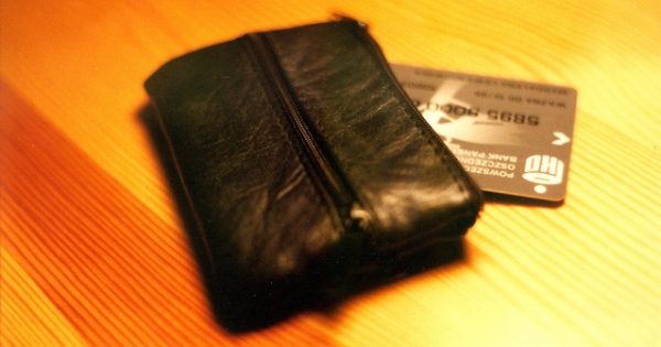 Adópolitikai eszközökkel is ösztönözné a bankkártya-elfogadást a GVH