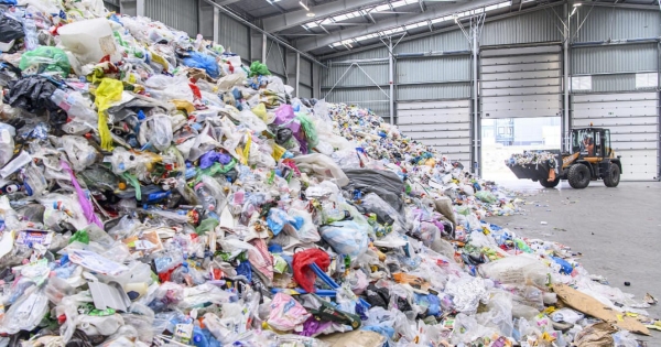 Felmentették a hulladékkezelésért felelős helyettes államtitkárt