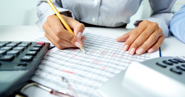 Társaságban meglévő részesedés térítés nélküli átadásának adó-, és illetékvonzata