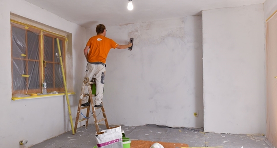 Havi nettó egymillió felett keres ma már egy klímaszerelő, szobafestő vagy éppen lakatos