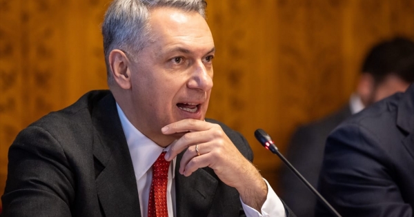 Lázár János tárcája panaszvonalat indít a ki nem fizetett alvállalkozóknak