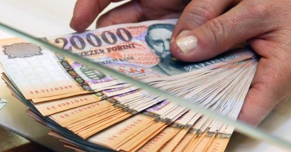 3 millió forintot meghaladó kifizetés volt katásnak augusztus 31. után