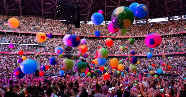 Mi kerül ezen a legolcsóbb Seal-jegyen 27 100 forintba? Ezért bűnhődni fog a Live Nation