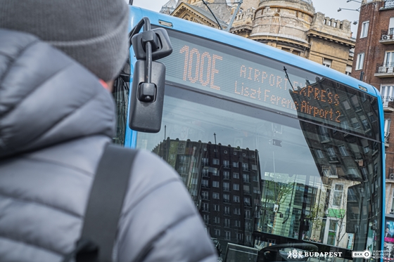 Népszava: Januárban már vezethetnek a Fülöp-szigeteki buszsofőrök Budapesten