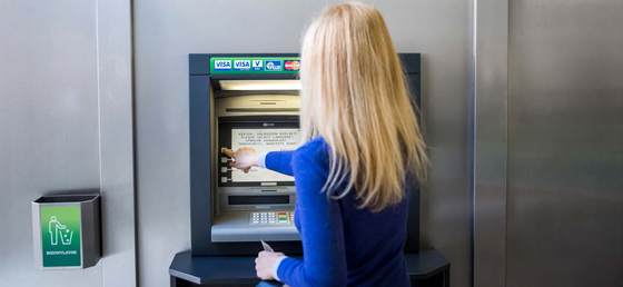 Készpénzfelvétel külföldön: van, ahol majdnem 15 százalék a díj