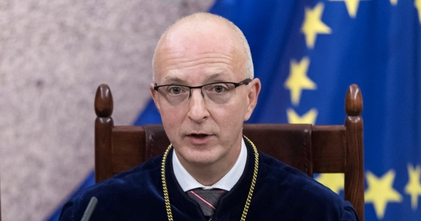 Kampány vagy tájékoztatás? Alkotmánybíróság kontra Kúria