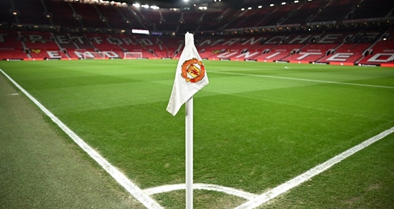 Kilőttek a Manchester United részvényei, miután egy újság arról írt, hogy a katari emír lehet az új tulajdonos