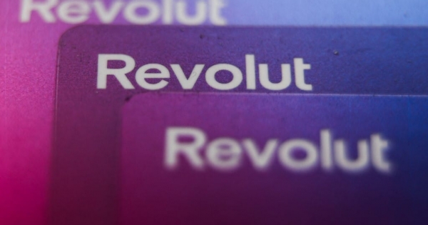 Szép csendben megkapott minden engedélyt a Revolut, itt a magyar fióktelep és a könnyebb forintátutalás