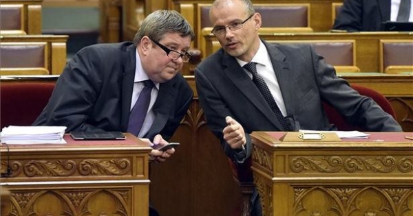 Megvitatták az adótörvényeket