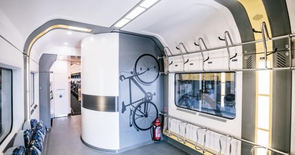 A nap kérdése: munkába járáskor elszámolható-e az IC pótjegy, valamint a kerékpárjegy?