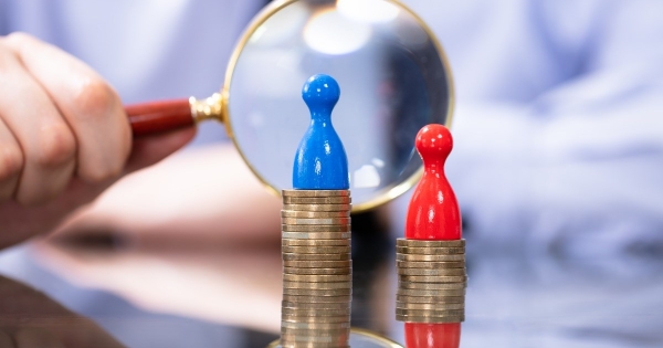 Átlátható bérezés – a munkáltatóknak ajánlott elkezdeni a besorolás kialakítását