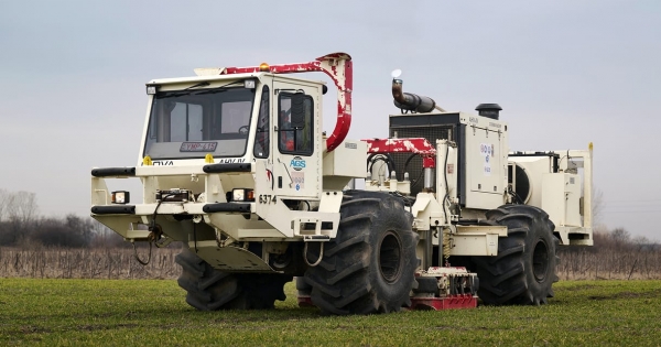 Elárulta a Mol, mi végre tapogatja rezgéshullámokkal a föld mélyét Pest megyében