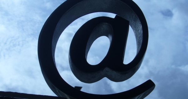 Sokmilliós bírsággal járhat az e-mail küldése, ha azt nem kéri a címzett