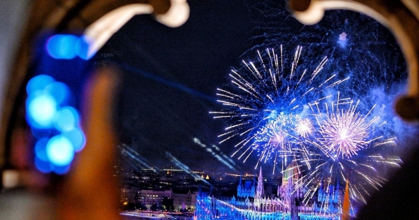 Publicus: Tízből nyolc magyar sokallja az augusztus 20-i ünnepségekre szánt 11 milliárd forintot