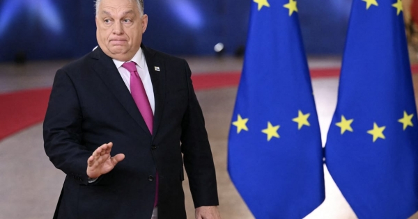 Fontos ítéletet hoz jövő héten az uniós bíróság abban az ügyben, amelyben Orbán Viktor szinte minden lapot beperelt