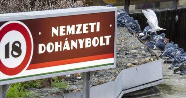 A nap kérdése: dohánybolti eladónak kell-e vasárnapi pótlékot fizetni?